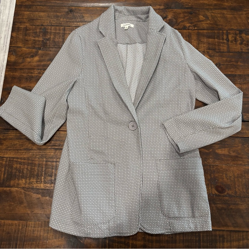 Max Studio Gray and White textured blazer